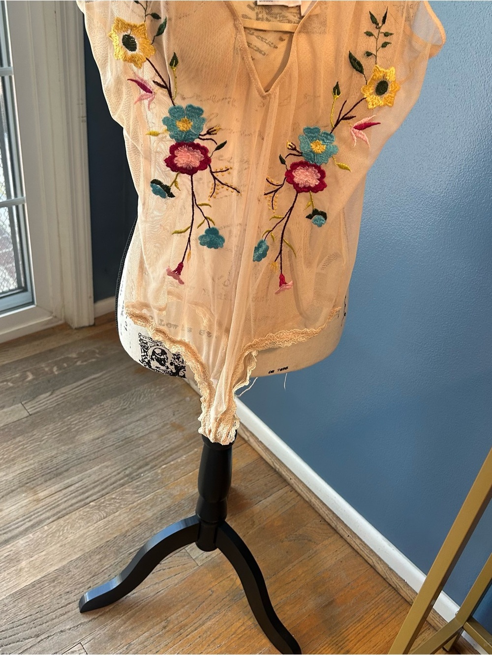 ⭐️5FOR$25⭐️. Chelsea 28 Sheer Embroidered Thong Bodysuit - Picture 13 of 15